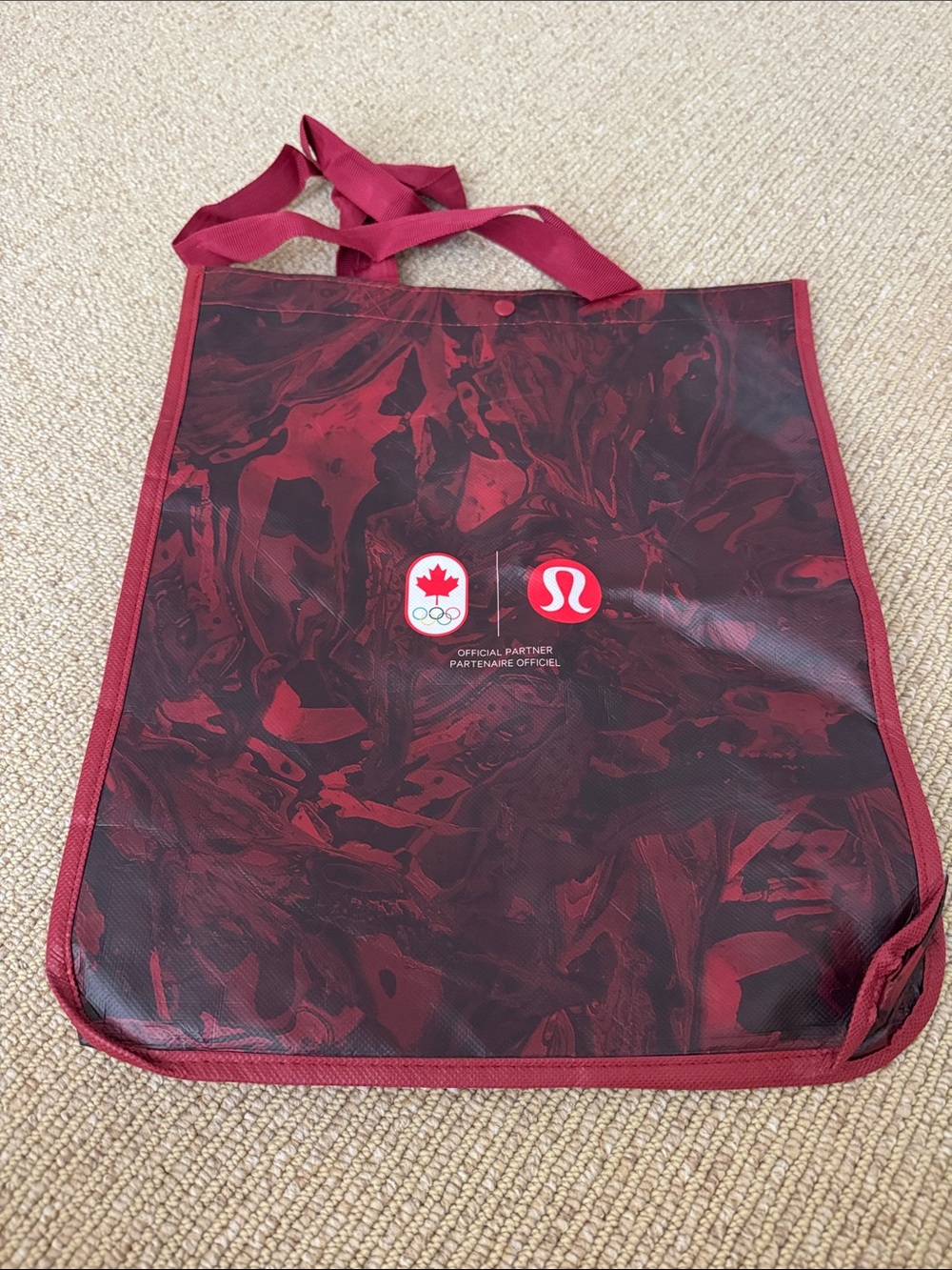 lululemon x Canada shopper tote